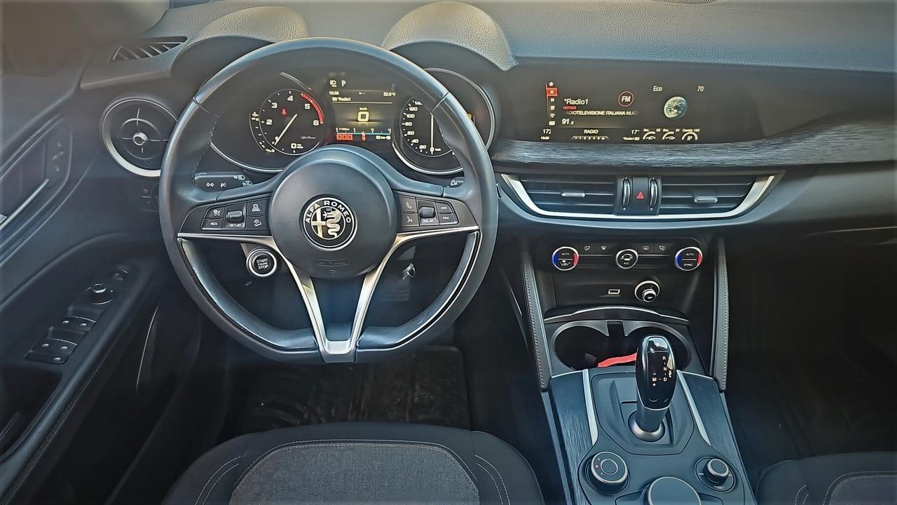 Alfa Romeo Stelvio 2.2 Turbodiesel 190 CV AT8 Q4 B-Tech