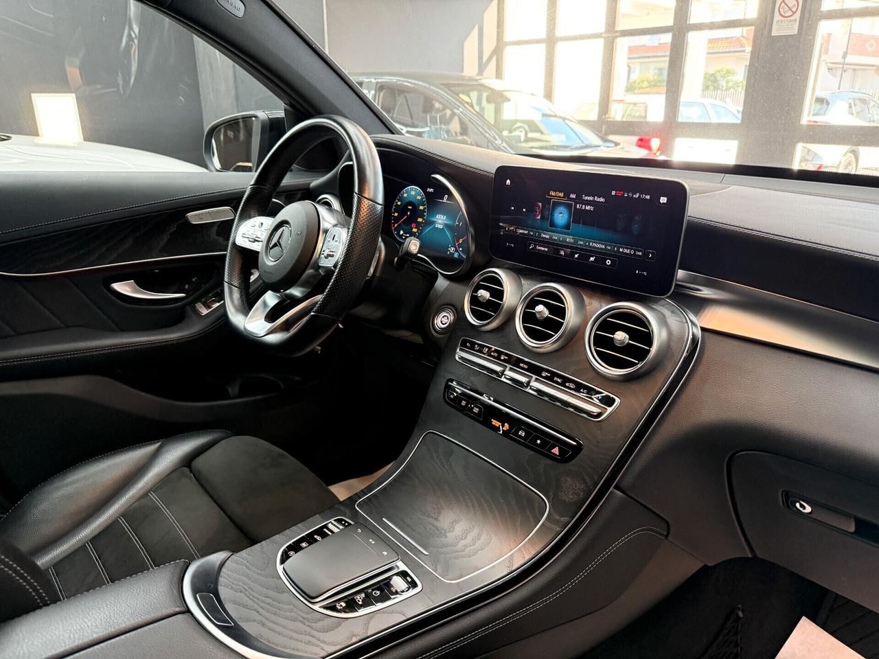 Mercedes-Benz GLC Coupé 300d 4Matic Premium Interni