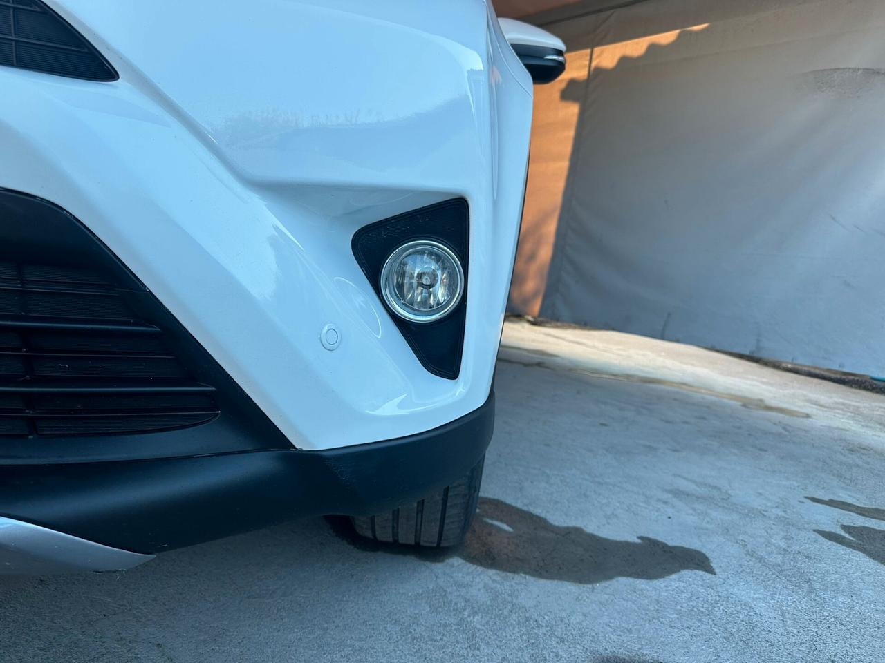 Toyota RAV 4 RAV4 2.0 D-4D 2WD Business