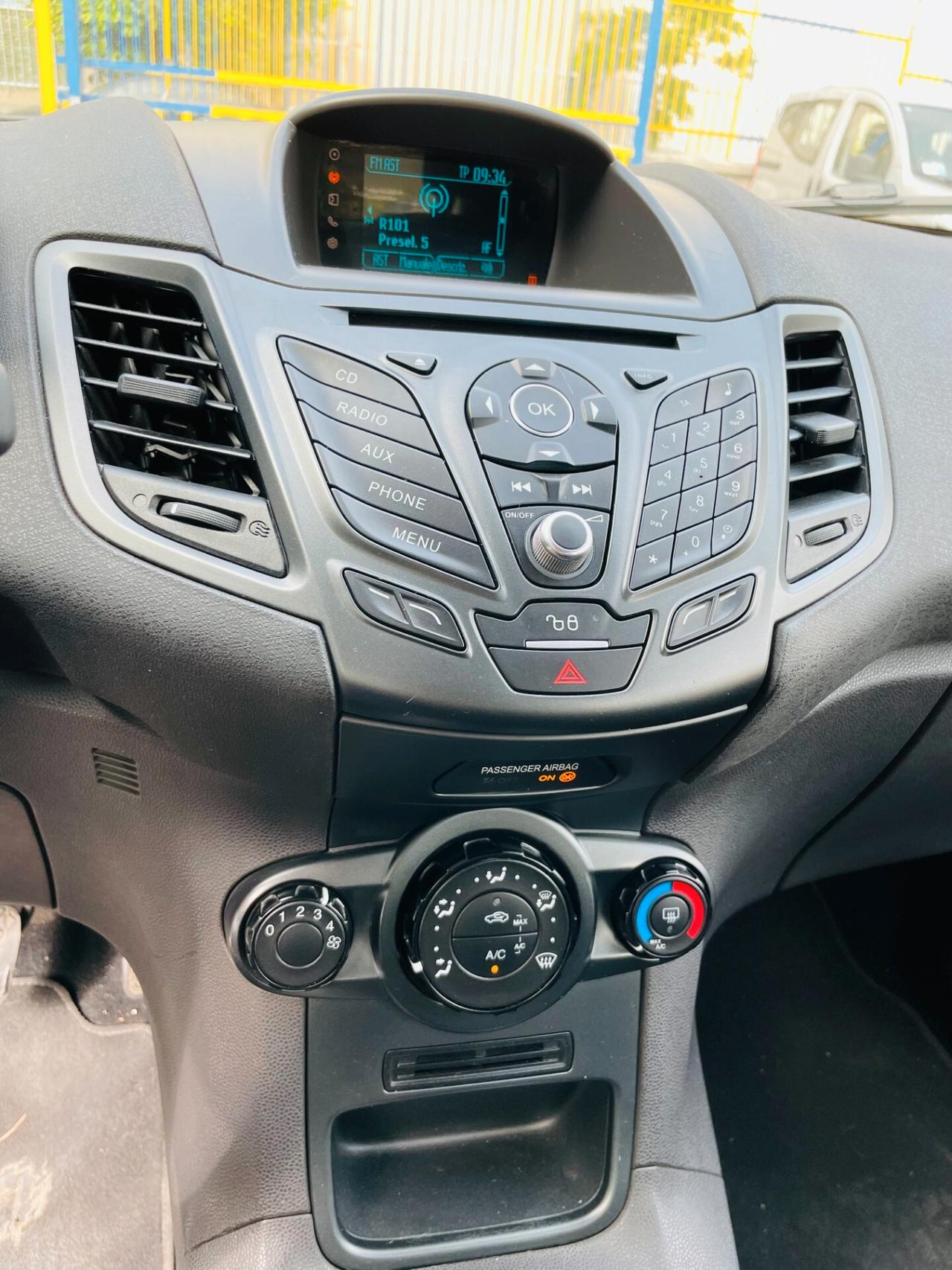 Ford Fiesta Plus 1.4 5 porte Bz.- GPL