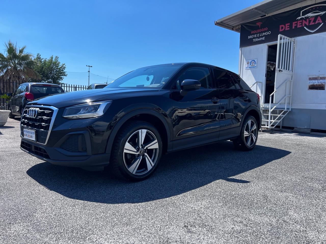 Audi Q2 30 TDI Identity Black