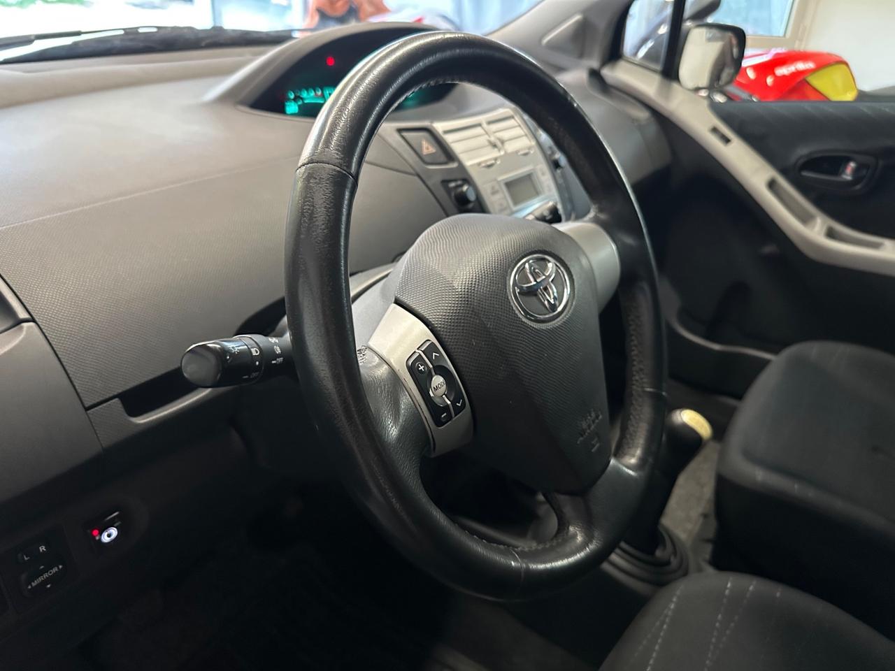 Toyota Yaris 1.3 3 porte sol - GPL - GARANZIA