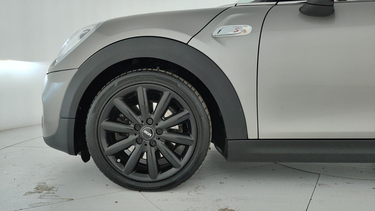 MINI Mini IV F55-F56 2014 - Mini 2.0 Cooper SD Hype 3p auto