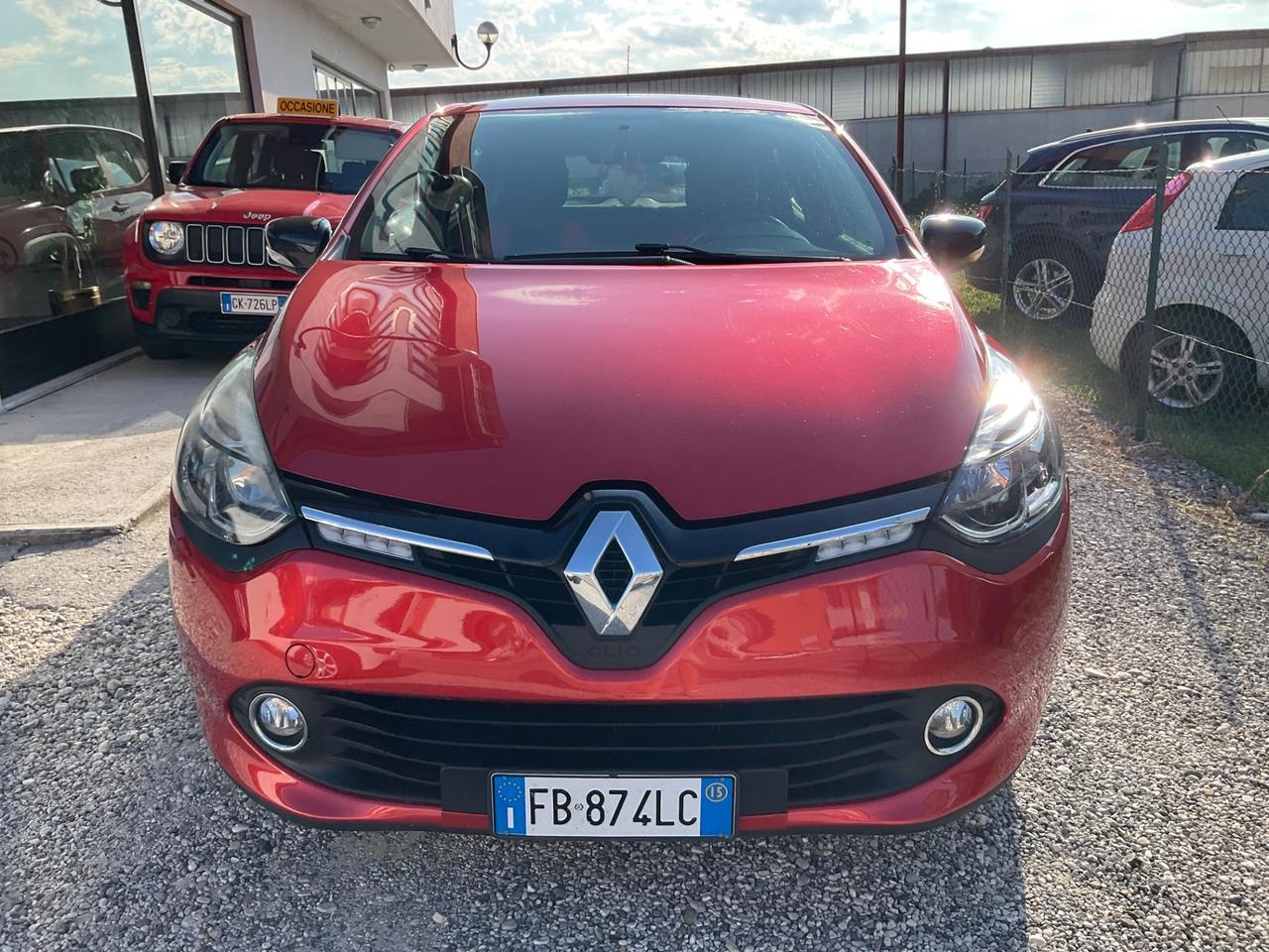 Renault Clio 1.2 75 CV 5 porte Duel