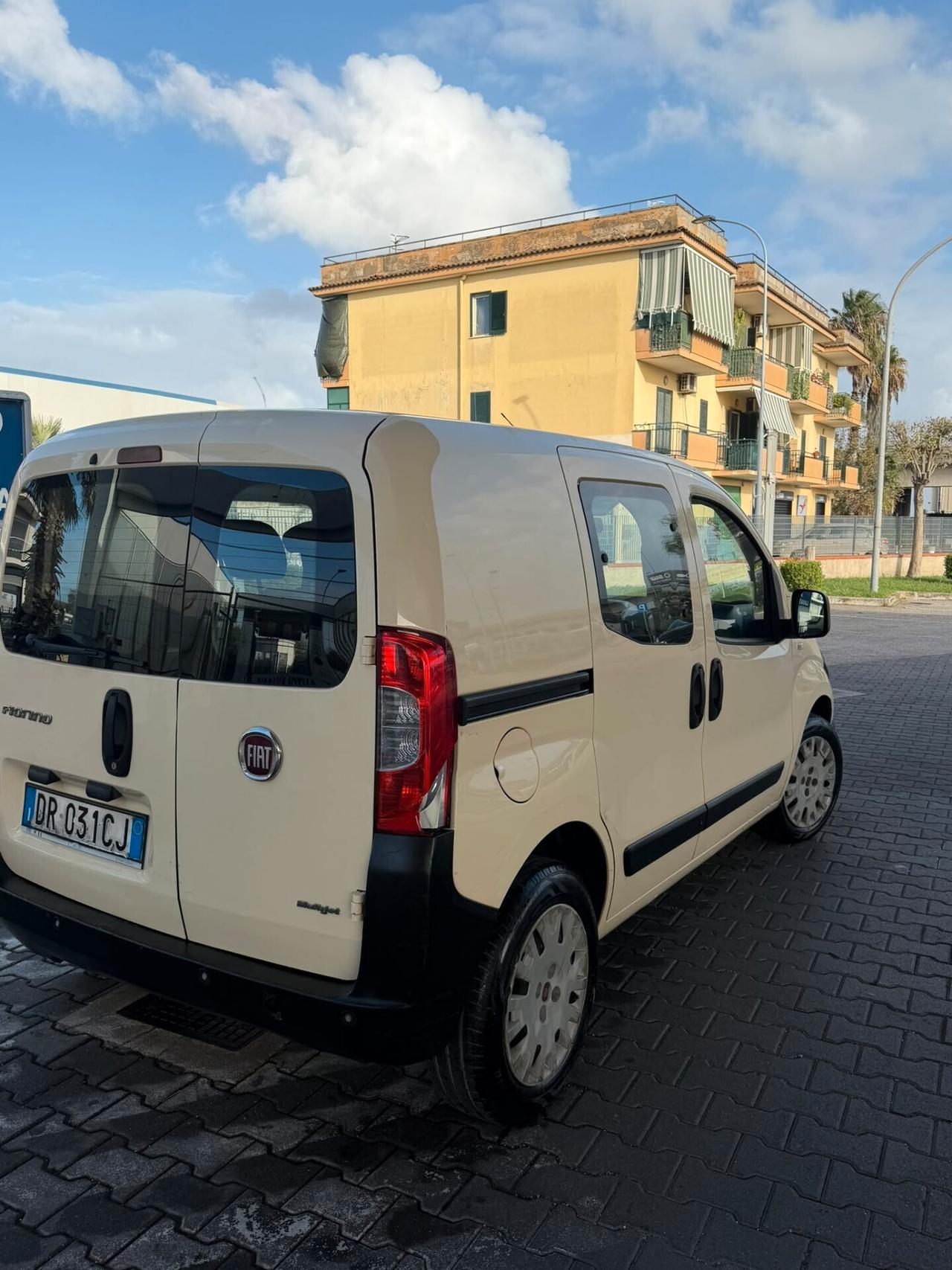 Fiat Fiorino 1.3 MJT 75CV Combi Semivetrato