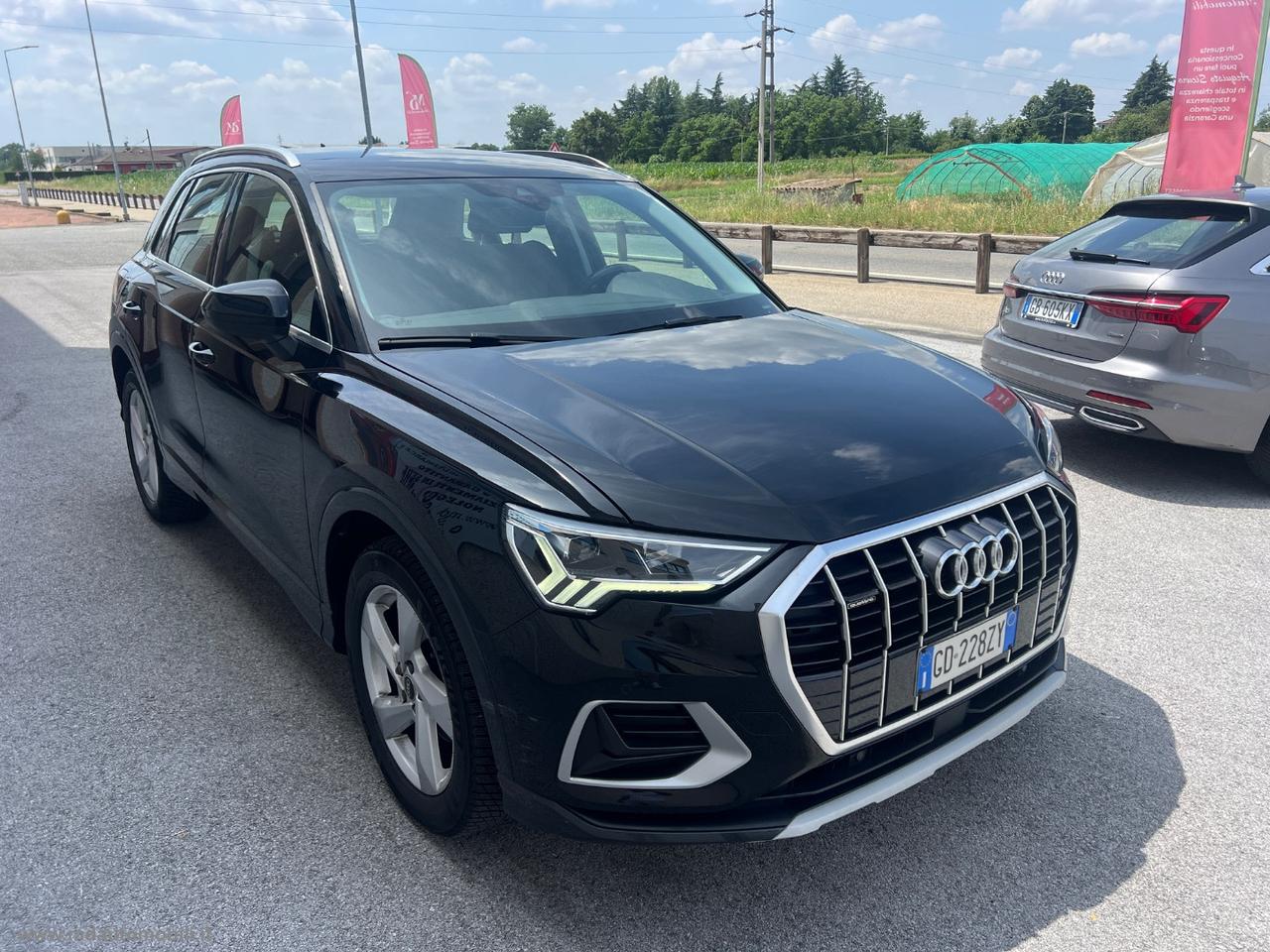 AUDI Q3 35 TDI quattro S tronic Business Adv. IVA ESPOSTA