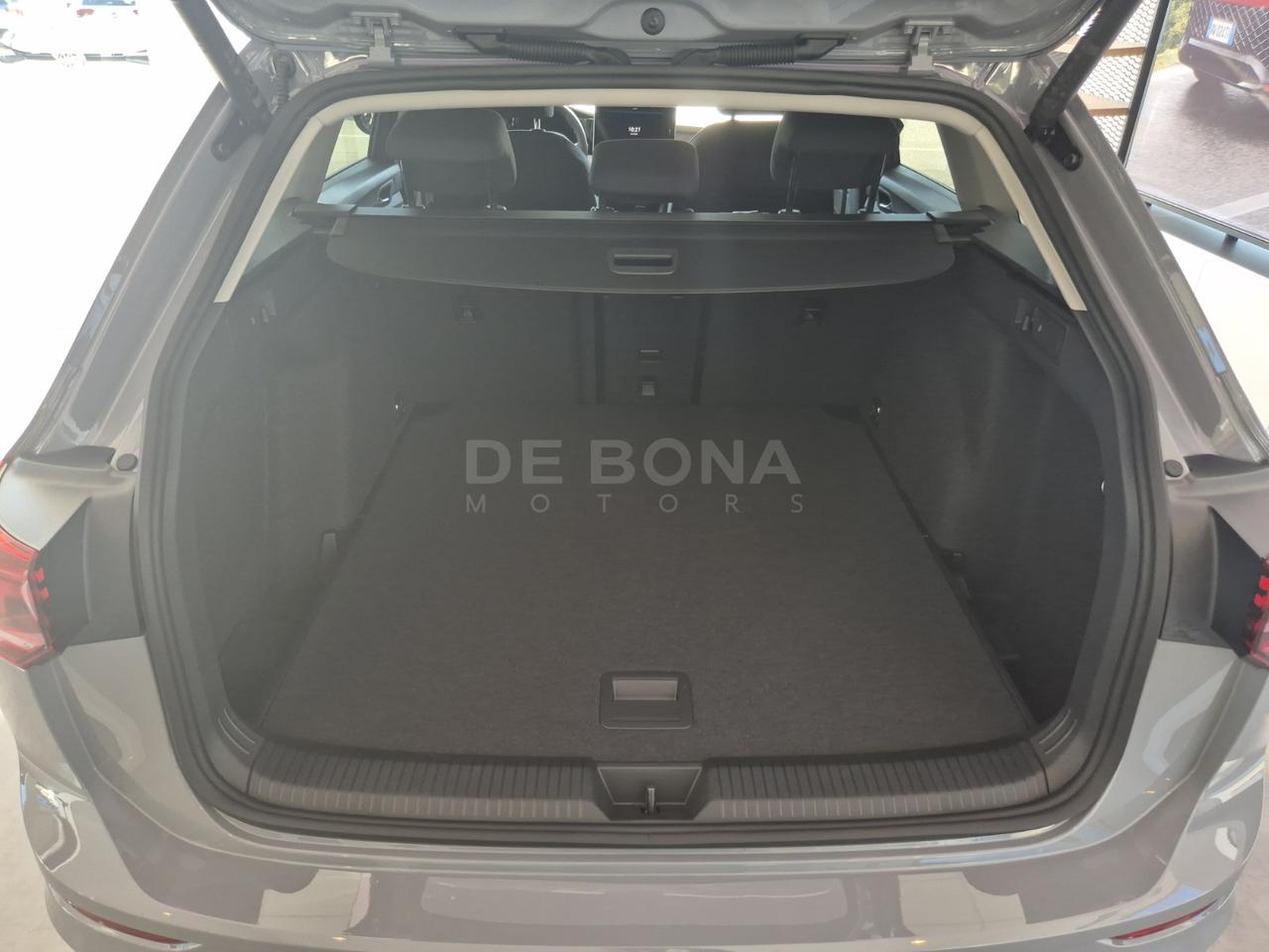 Volkswagen Golf variant 2.0 tdi life 150cv dsg