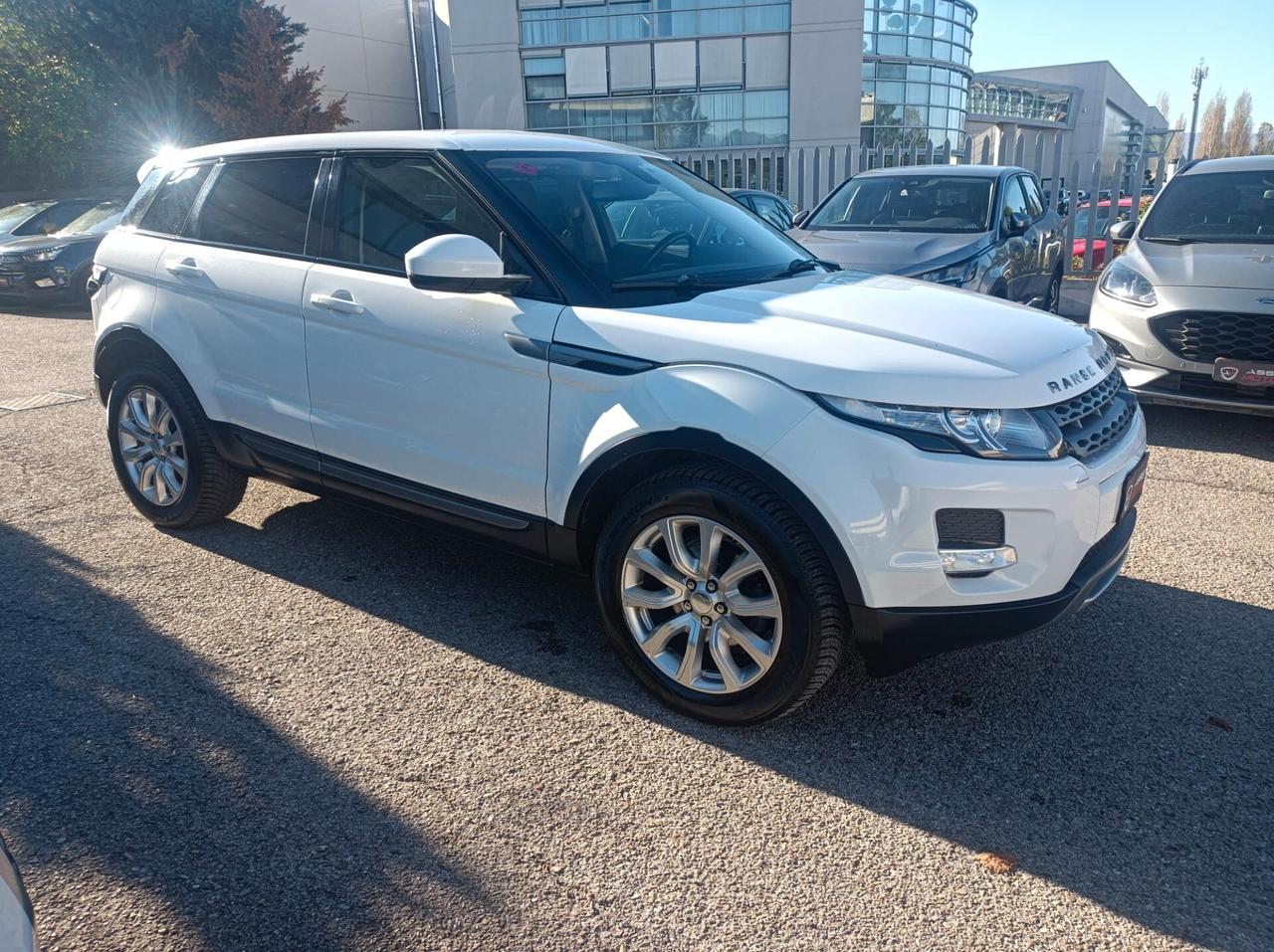 Land Rover Range Evoque 2.2 TD4 5p. Dynamic