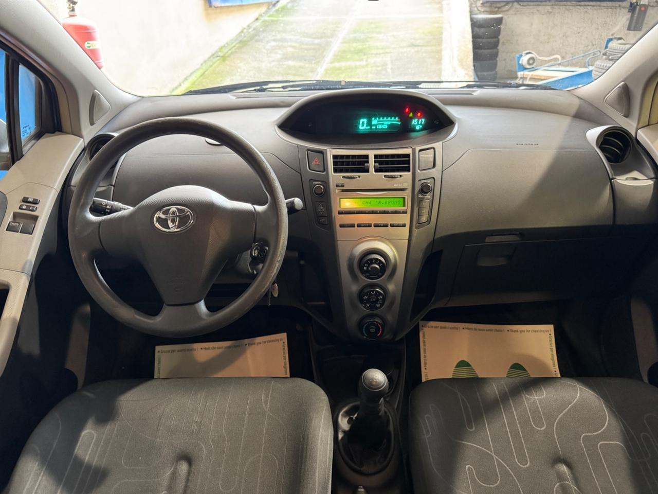 Toyota Yaris 1.0 5 porte