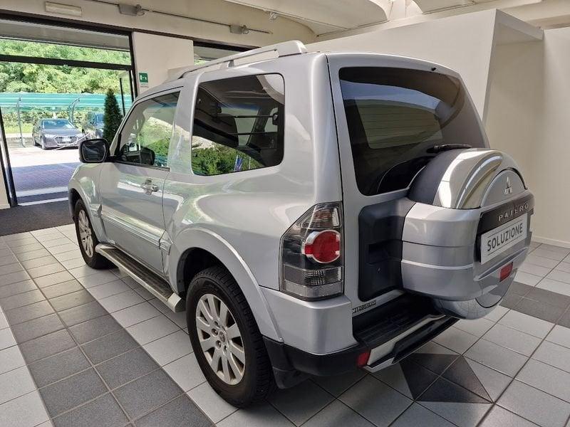 Mitsubishi Pajero Pajero 3.2 DI-D 16V 3p. Instyle AUTOCARRO N1 2 POSTI