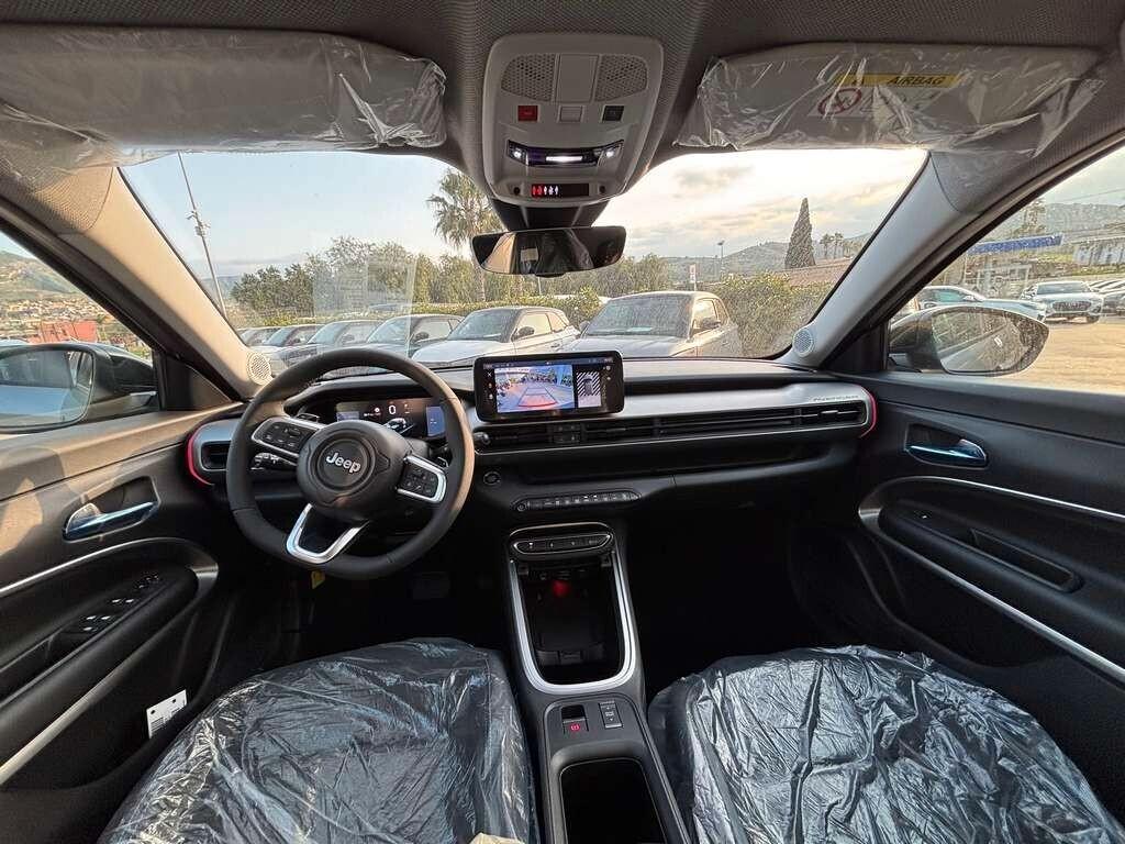 Jeep Avenger 1.2 Turbo 110 CV MHEV Summit automatica a 269 euro al mese