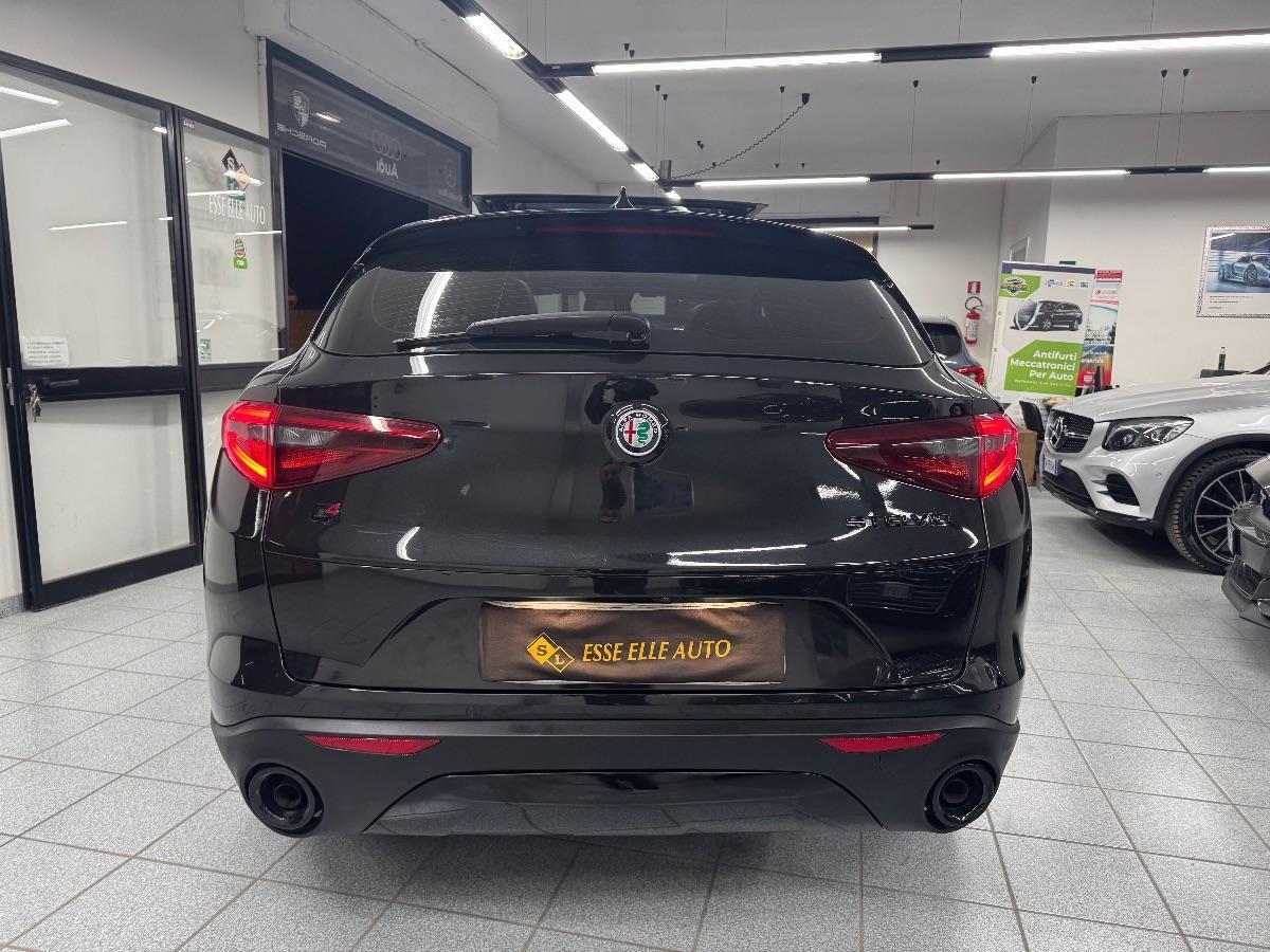 ALFA ROMEO STELVIO 2.2 T.diesel 190 CV AT8 Q4 Exec. UNICO PROPRIETARIO/ NAVIGATORE/ PORTELLONE ELETTRICO
