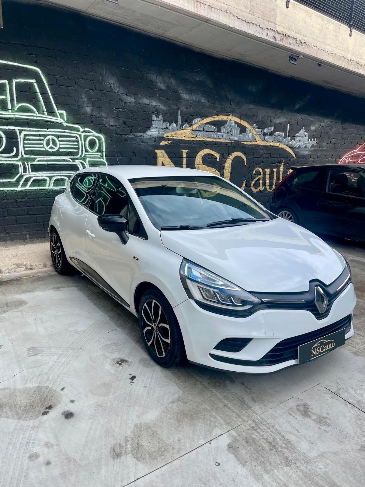 Renault Clio dCi 8V 90 CV 5 porte Moschino Intens
