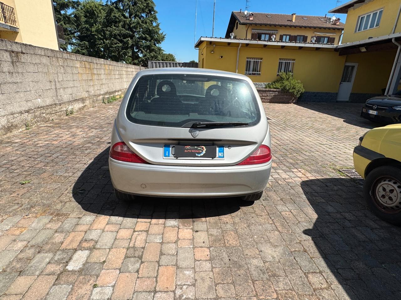 Lancia Y 1.2i cat Elefantino Blu