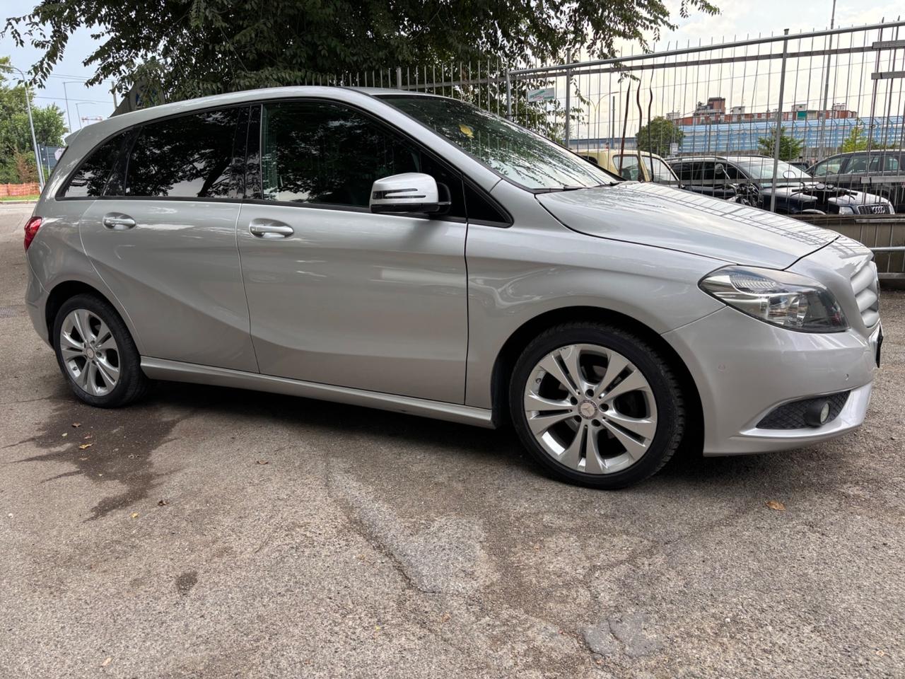 Mercedes-benz B 180 CDI BlueEFFICIENCY Premium