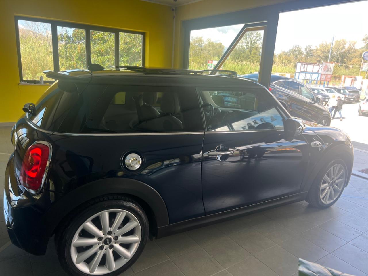 Mini 2.0 Cooper SD Boost automatico tetto full accetto permute e finanziamenti