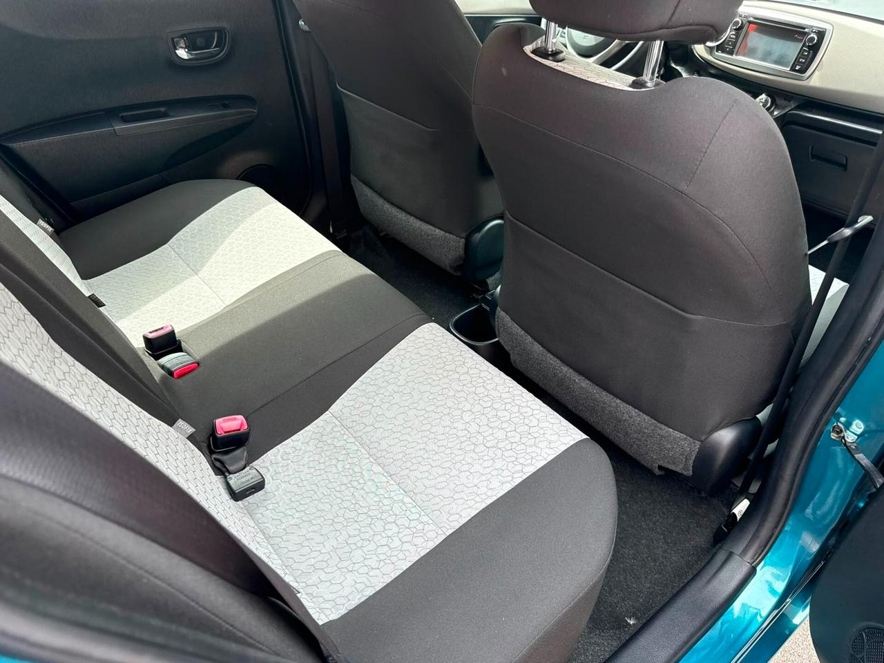 Toyota Yaris 1.0 69cv Lounge - 2012