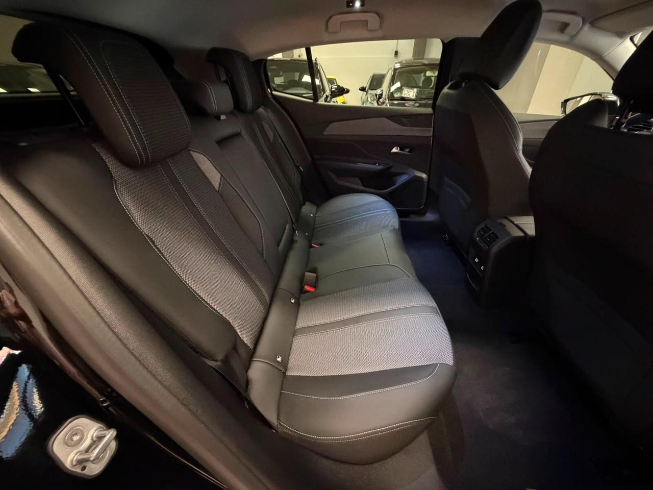Peugeot 408 Hybrid 136 e-DCS6 Allure RATE A PARTIRE DA 255 € AL MESE
