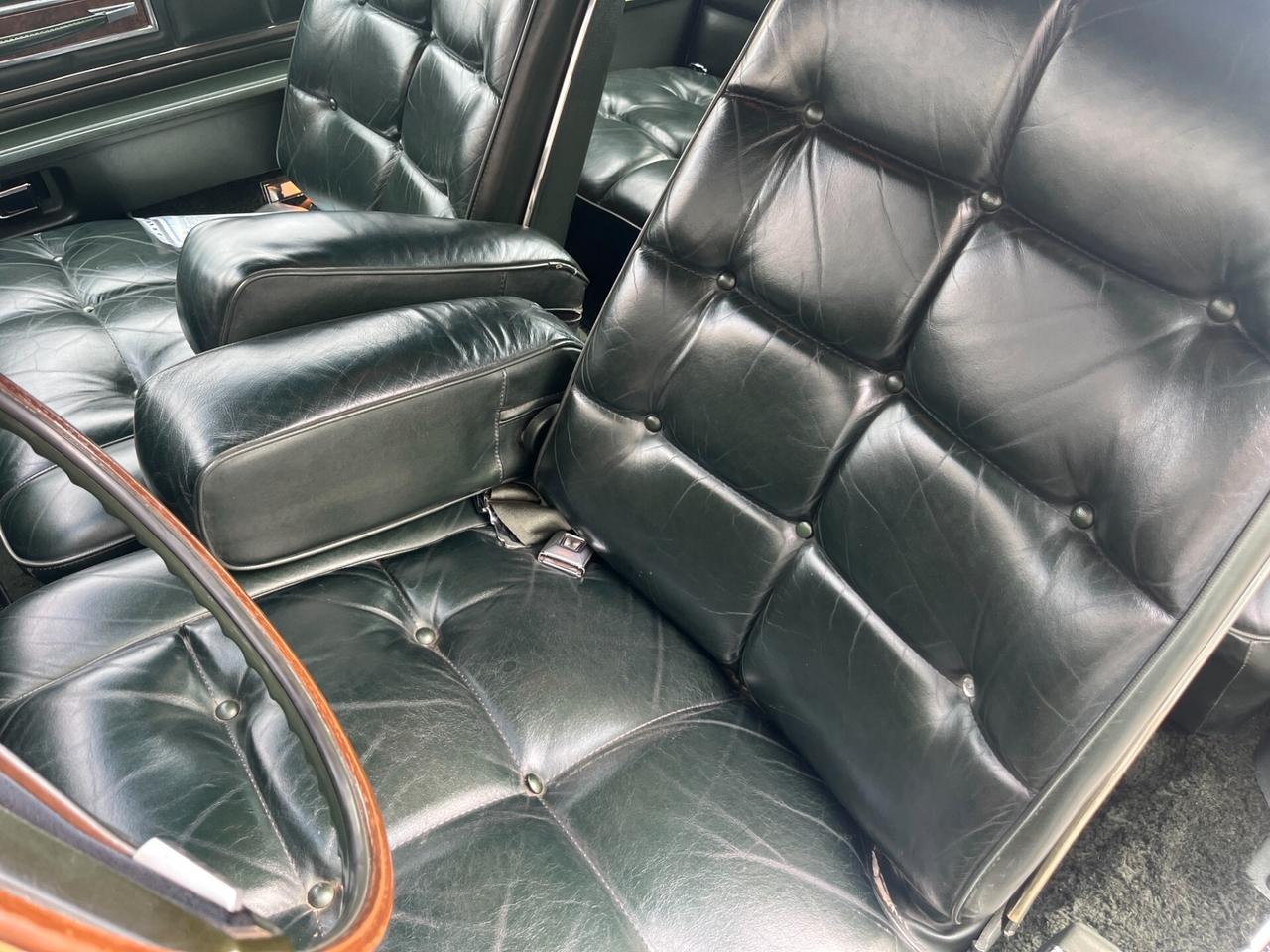 Lincoln Continental Mark IV