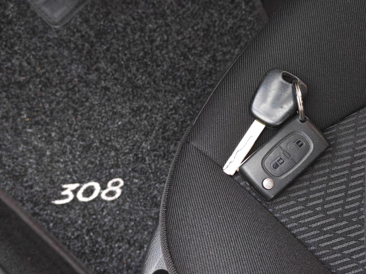 Peugeot 308 SW 1.4 BENZINA 98cv / 97.000km / Unipro