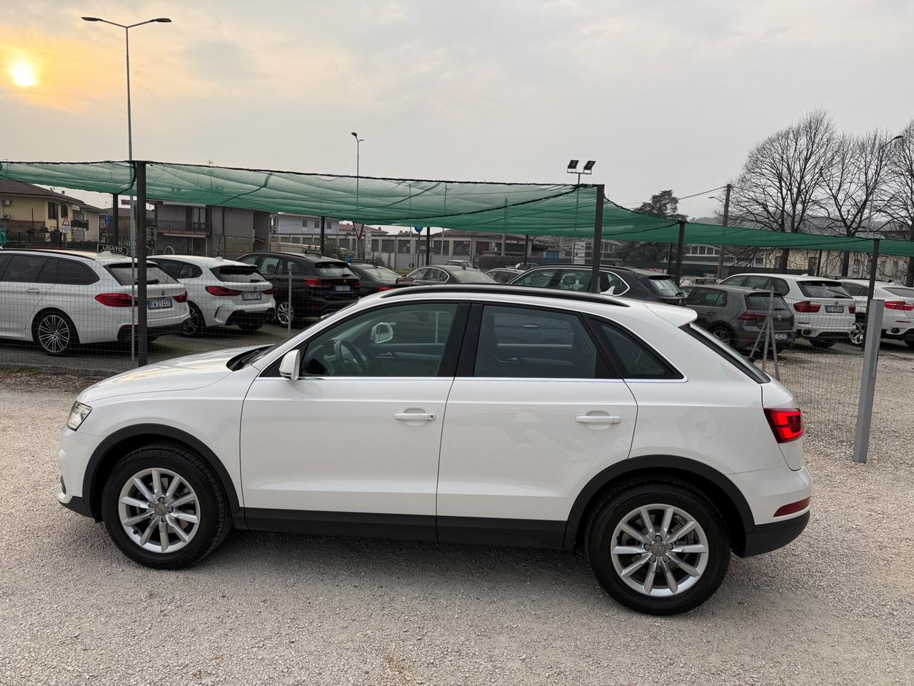 Audi Q3 2.0 Tdi 120cv Navi+Led