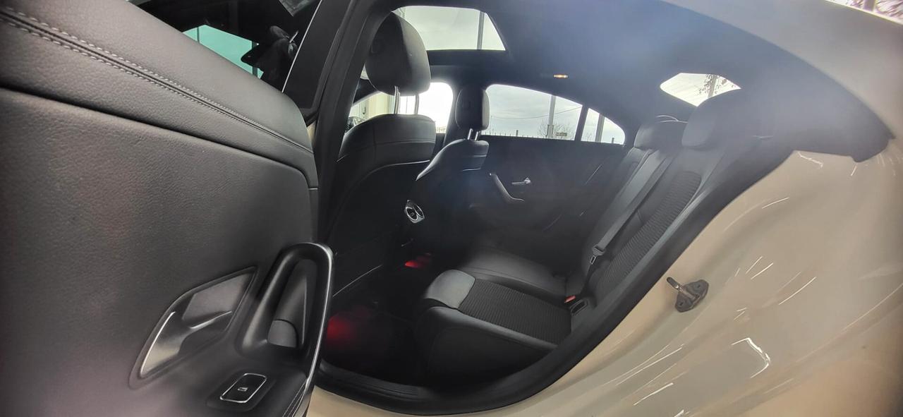 Mercedes-benz CLA 180 d Automatic Premium