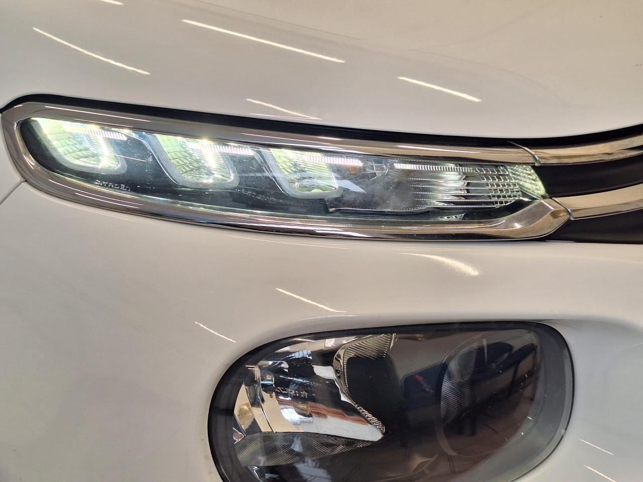 Citroen C3 2018 PureTech 82 Shine 1.2B €6B NEOPAT NAVI LED UNICO TEL BLUETOOTH O