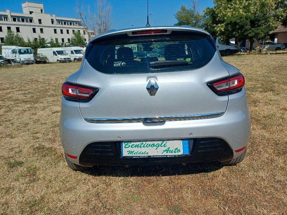 Renault Clio dCi 8V 75 CV 5 porte Moschino Zen