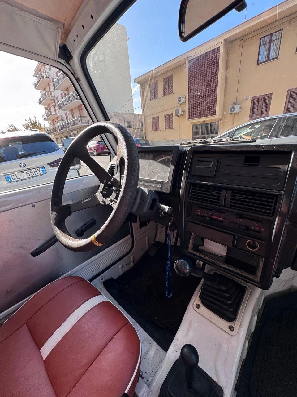 Suzuki SJ Samurai SJ410 Cabriolet De Luxe