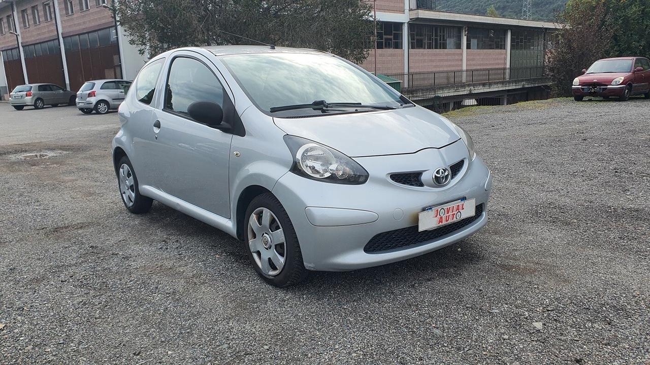 Toyota Aygo 1.0 12V VVT-i 3 porte Now