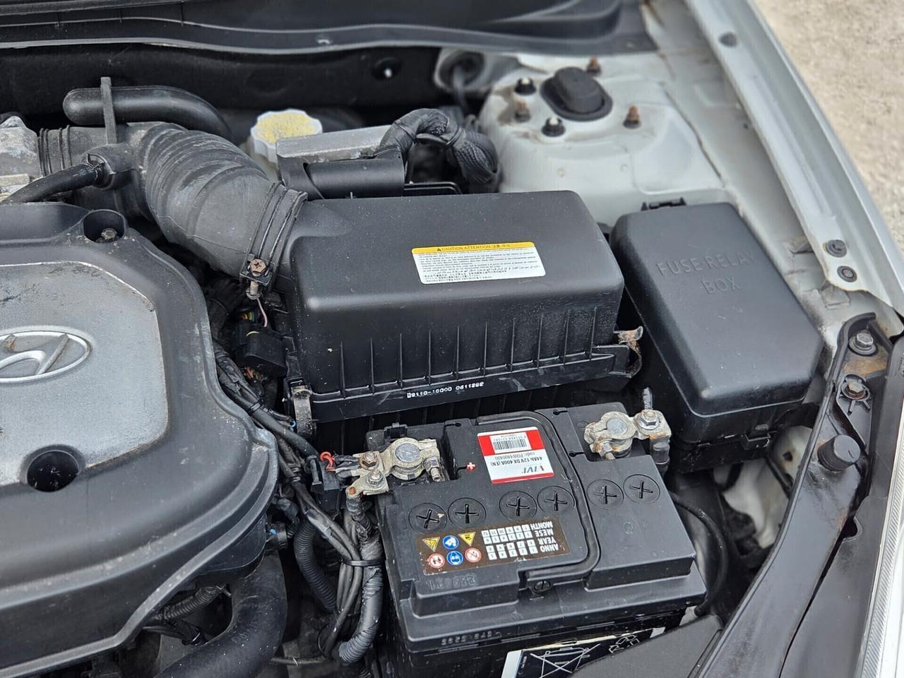 Hyundai Accent 1.4 DYNAMIC METANO -soli km 65.000-