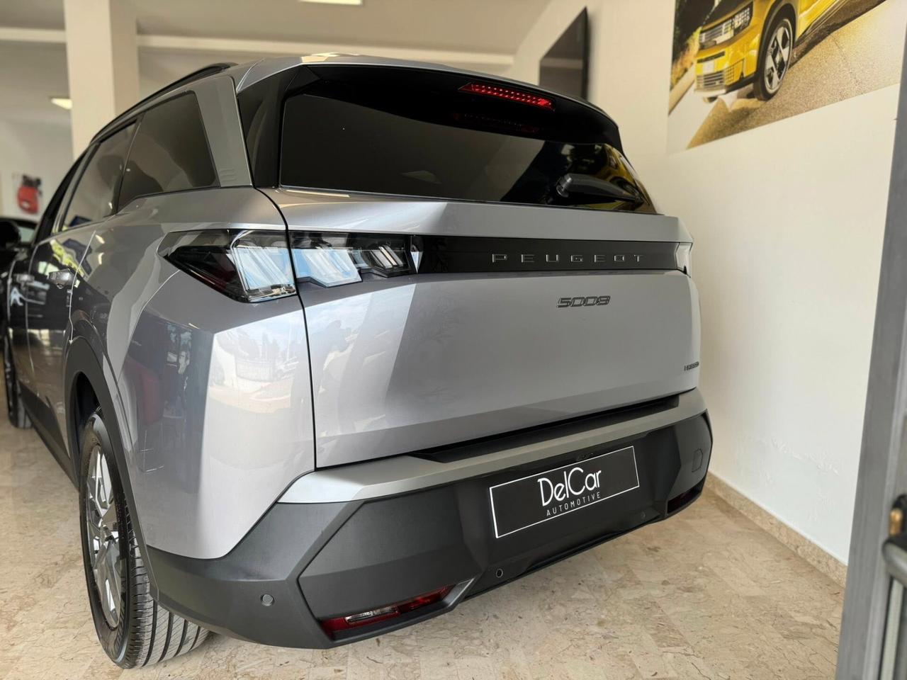 Peugeot 5008 Hybrid 145 e-DCS6 Allure