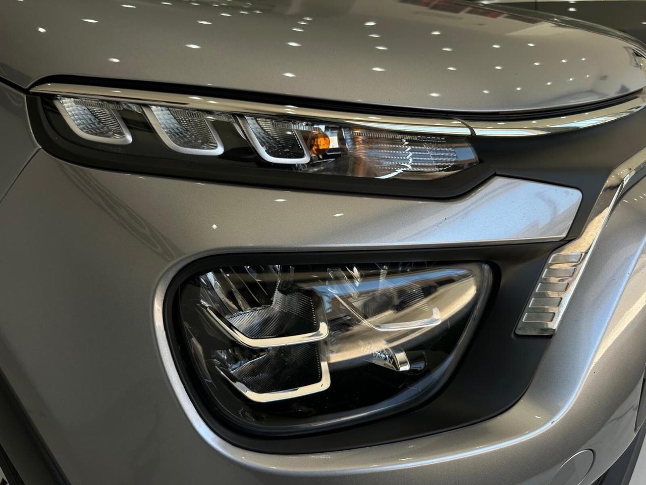 Citroen C3 PureTech 110 S&S Shine Navi+Retrocamera