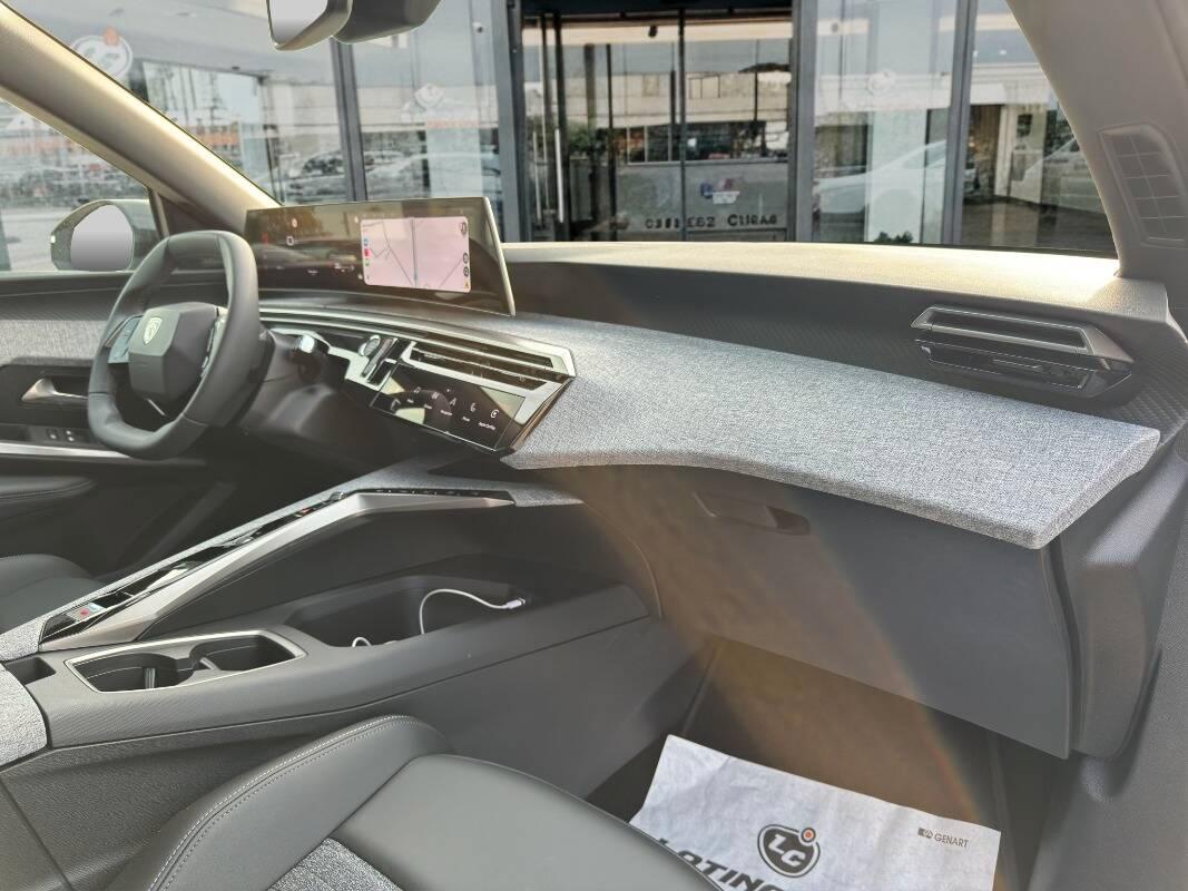 Peugeot 3008 1.2 hybrid Allure 145cv Automatica con Telecamera