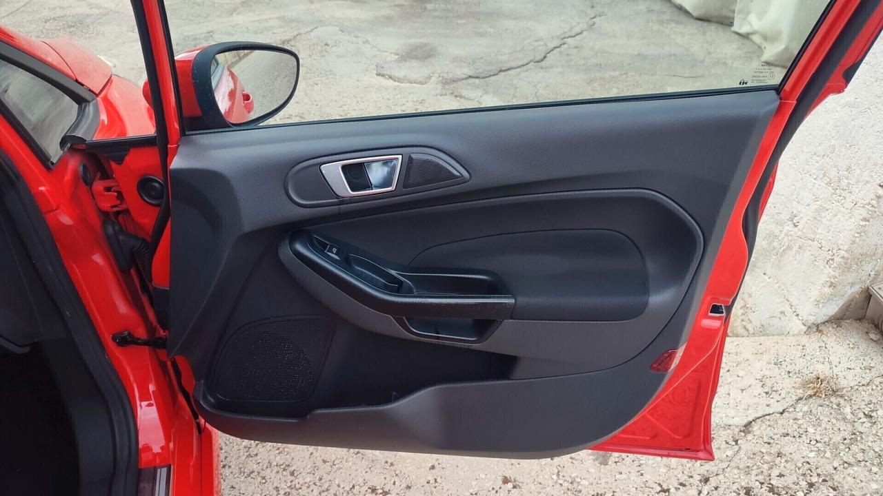 FORD FIESTA ST-LINE 75 cv