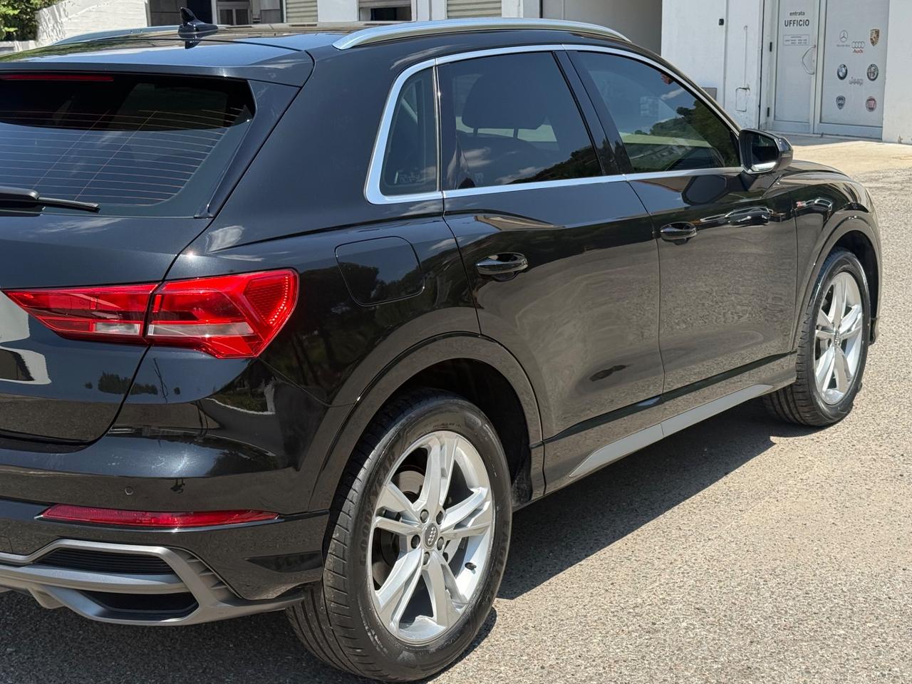 Audi Q3 35 TDI S tronic line edition