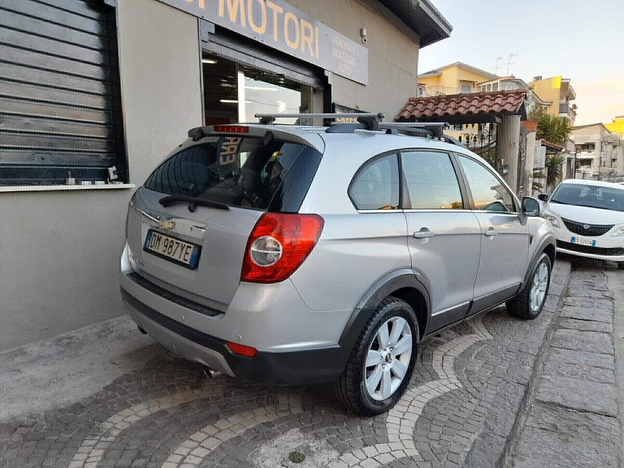 Chevrolet Captiva 4X4 7 POSTI