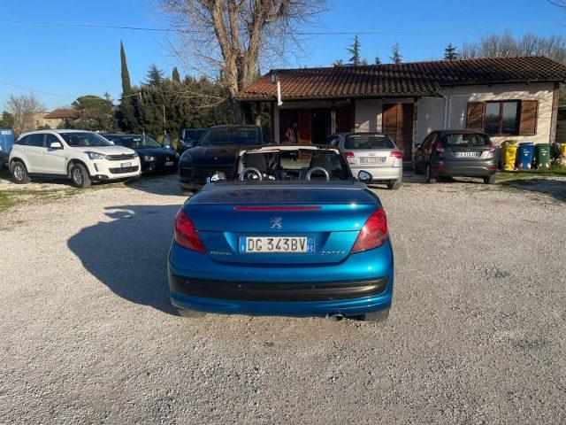 PEUGEOT 207 1.6 HDi 110CV CC Féline