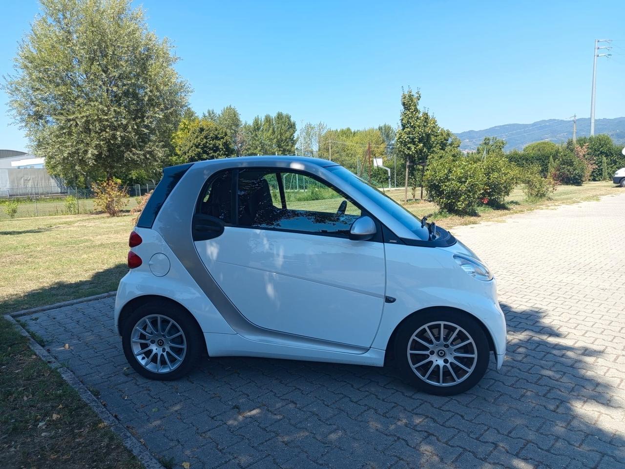 Smart ForTwo 1000 52 kW coupé passion