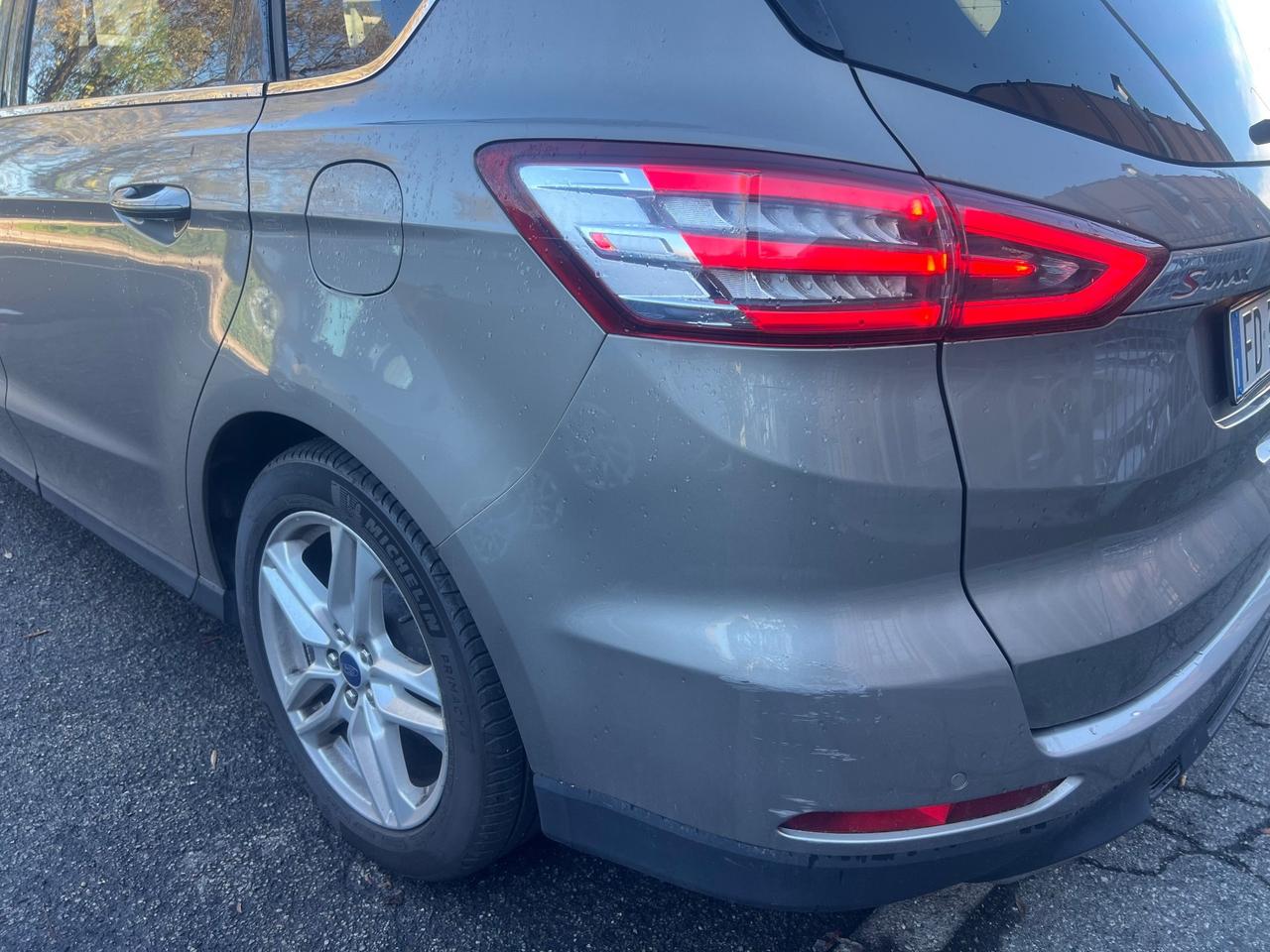 Ford S-Max 2.0 TDCi 180CV Start&Stop Powershift Titanium