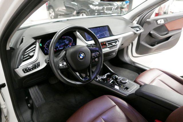 BMW 118 i 5p. Advantage Autom.