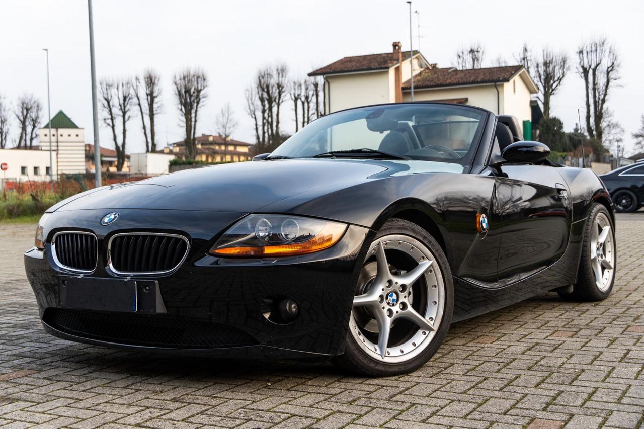 BMW Z4 2.2 170CV - CAMBIO AUTOMATICO
