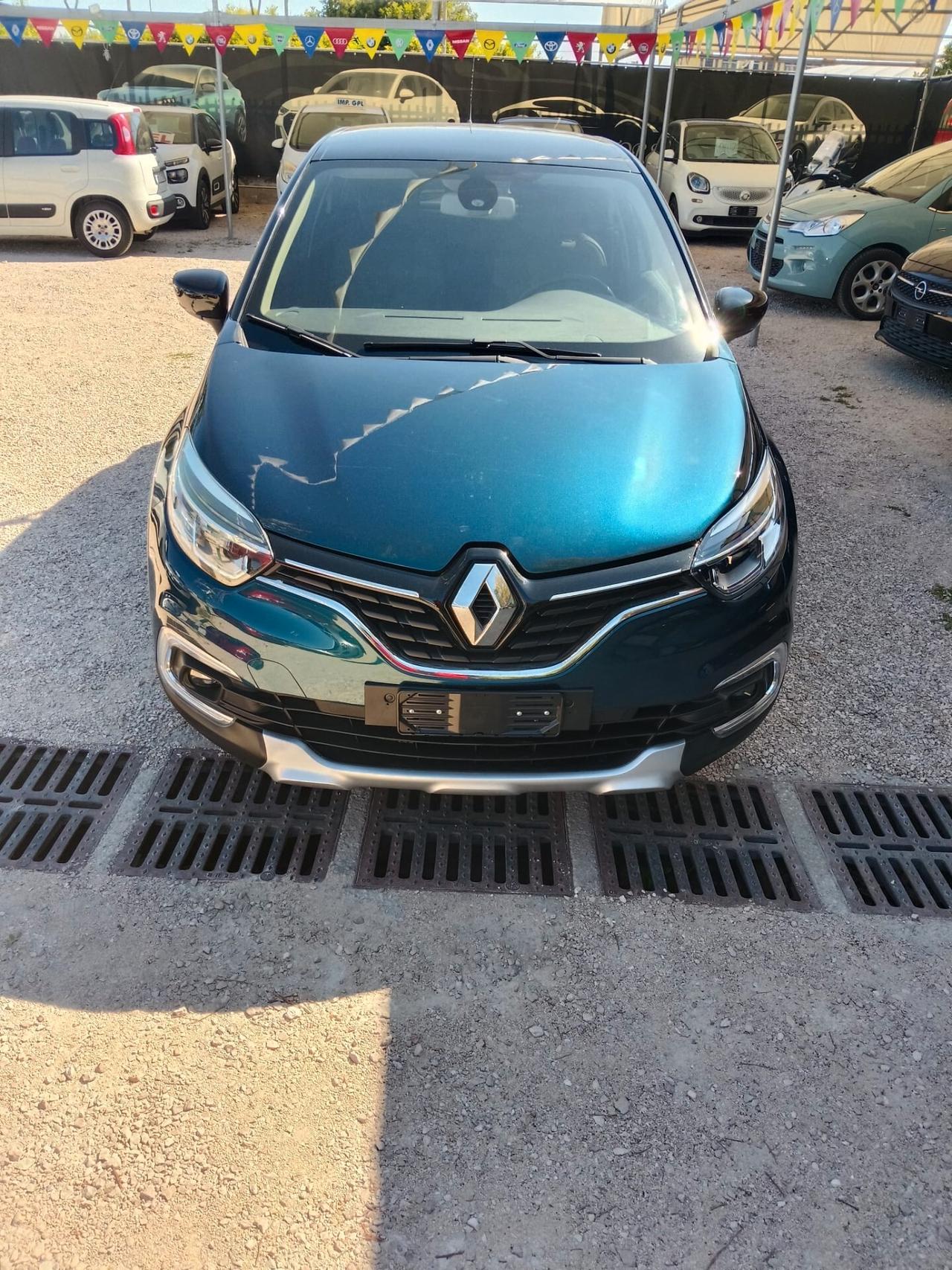 Renault Captur dCi 8V 110 CV Start&Stop Energy Initiale Paris