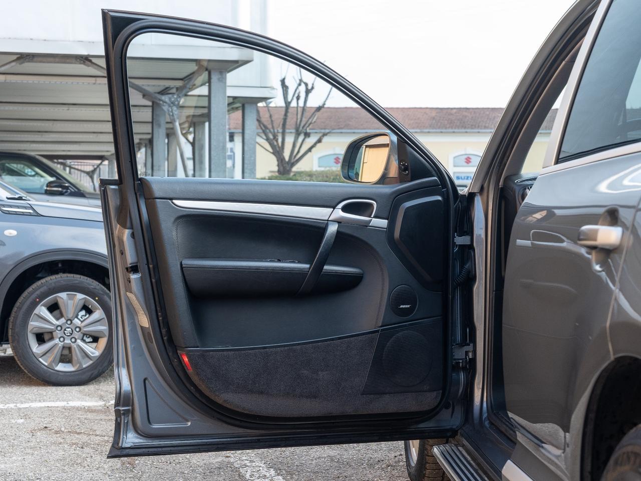 Porsche Cayenne 4.5 cat Turbo