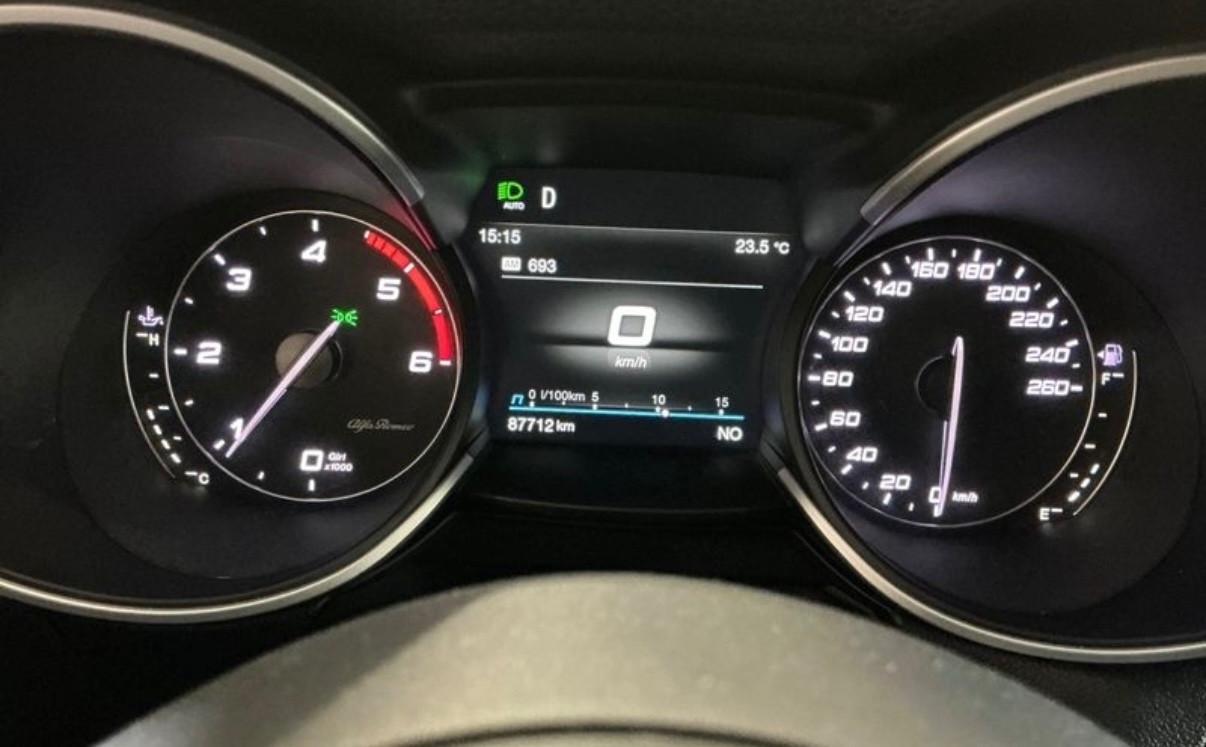 Alfa Romeo Stelvio 2.2 Turbodiesel 190 CV AT8 Q4 Super