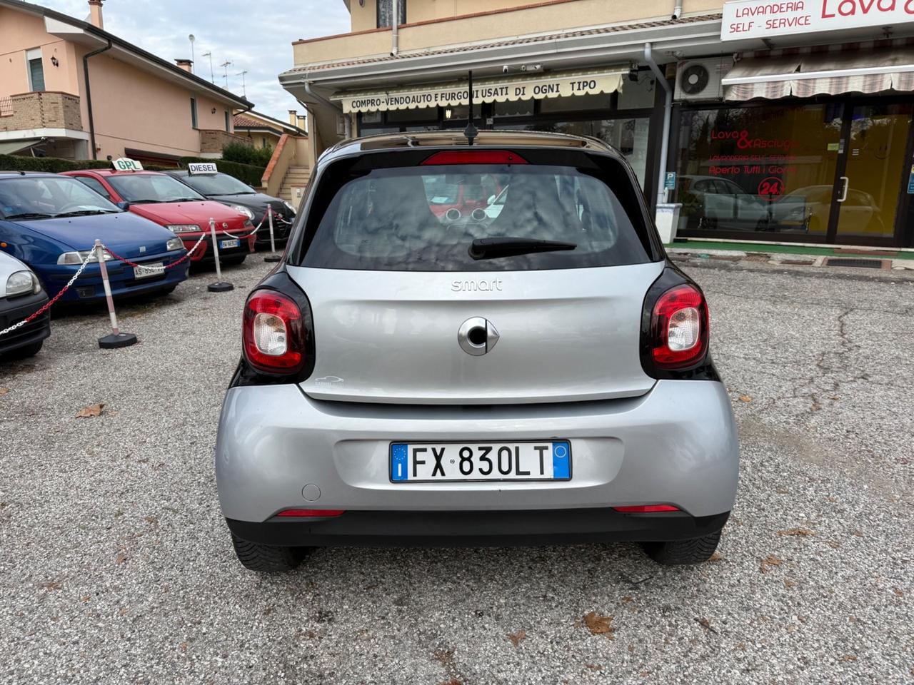 Smart ForFour 70 1.0 Ok Neopatentati