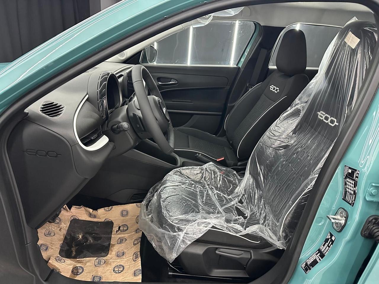 Fiat 600 Hybrid 100 CV DCT MHEV KM 0