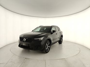 VOLVO XC40 2.0 b3 Plus Dark auto