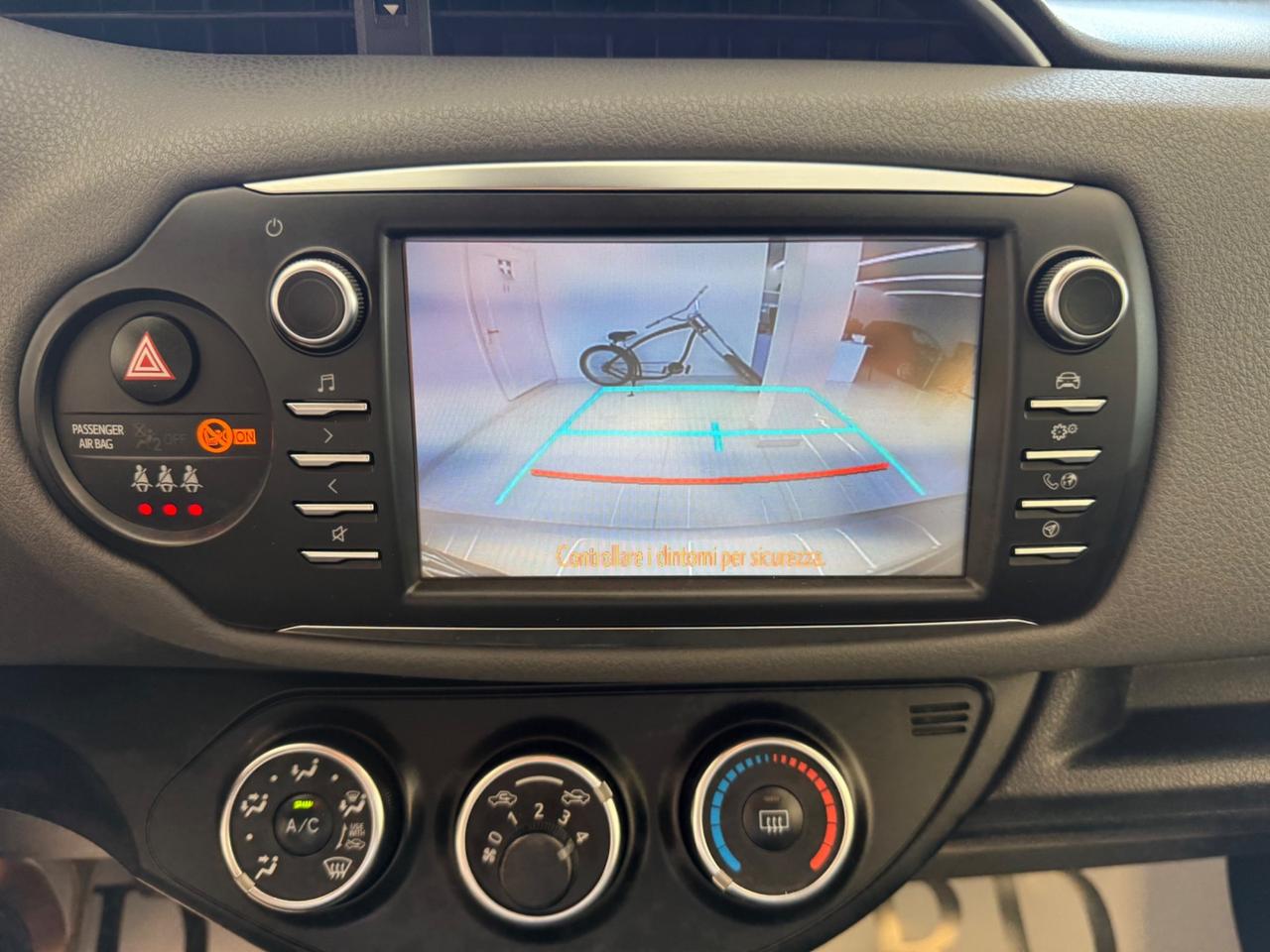 Toyota Yaris 5p 1.0 Lounge ok neopatentati