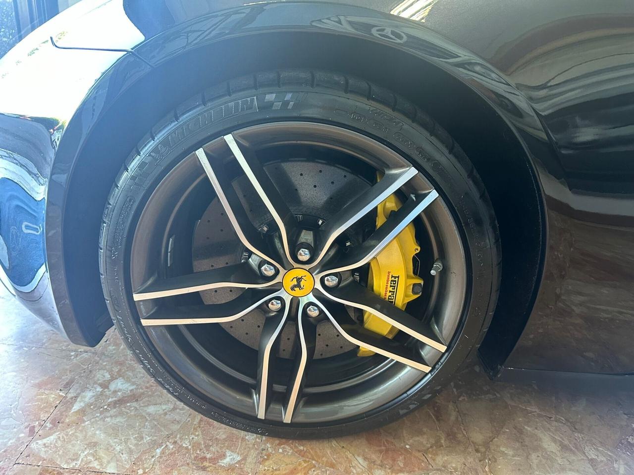 FERRARI FF V12 F1 NERO MET PELLE NERA NAVI KAMERA TETTO PANORAMICO LIFT 24 MESI POWER FERRARI FATTURABILE IVA 135.000 NETTO EXPORT